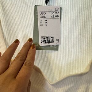 New, with tags! NWT dress from H&M, sized medium (runs big). Never worn.